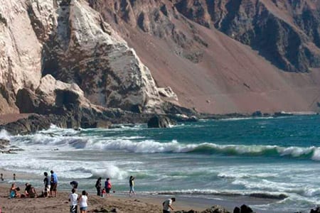 Playa Corazones sector cuevas de Anzota Arica