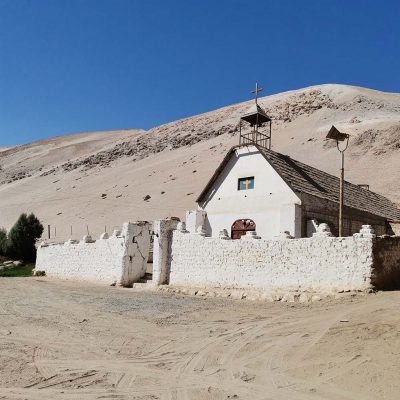 Iglesia Pueblo de Molinos Valle de Lluta vista frontal
